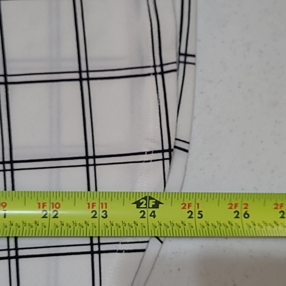 Adrianna Papell women's 3/4 length sleeve shirt size Medium - Picture 7 of 7